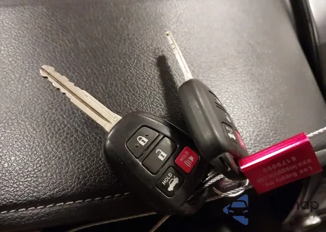 2012 Toyota Camry Se z USA, uszkodzony, nr VIN 4T1BF1FK0CU590313